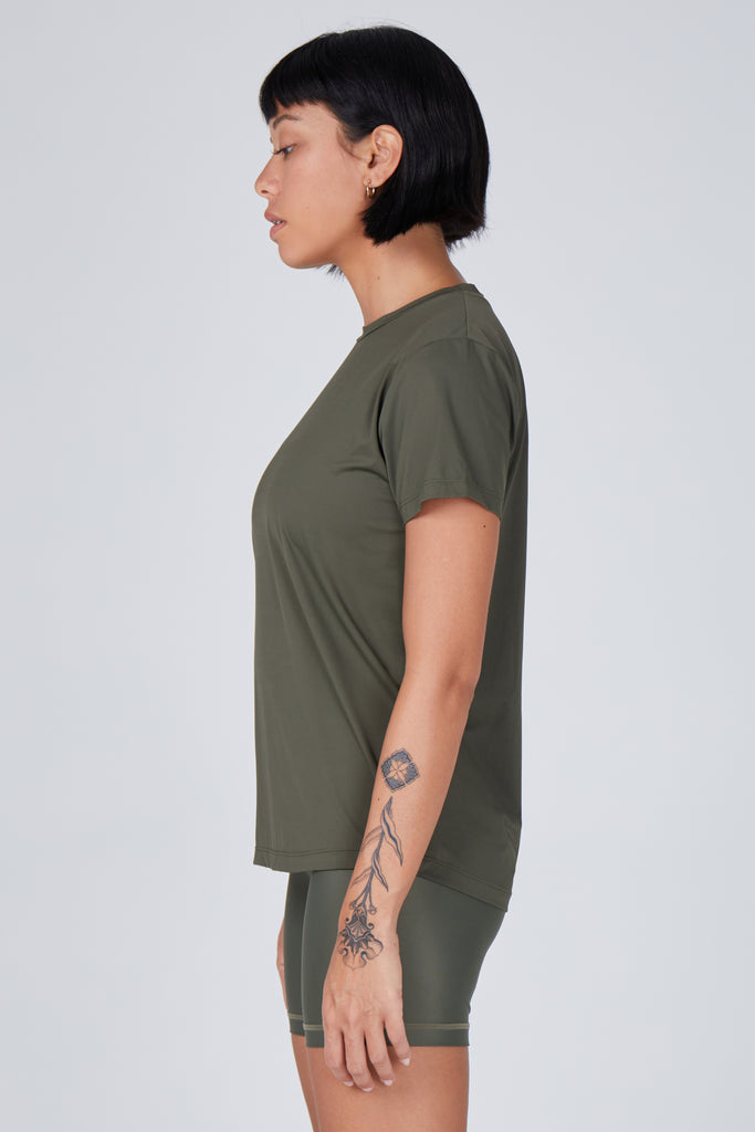 Olive green UV-protective ultra-lightweight t-shirt that is quick-drying, perfect for hot days and everyday wear, side view